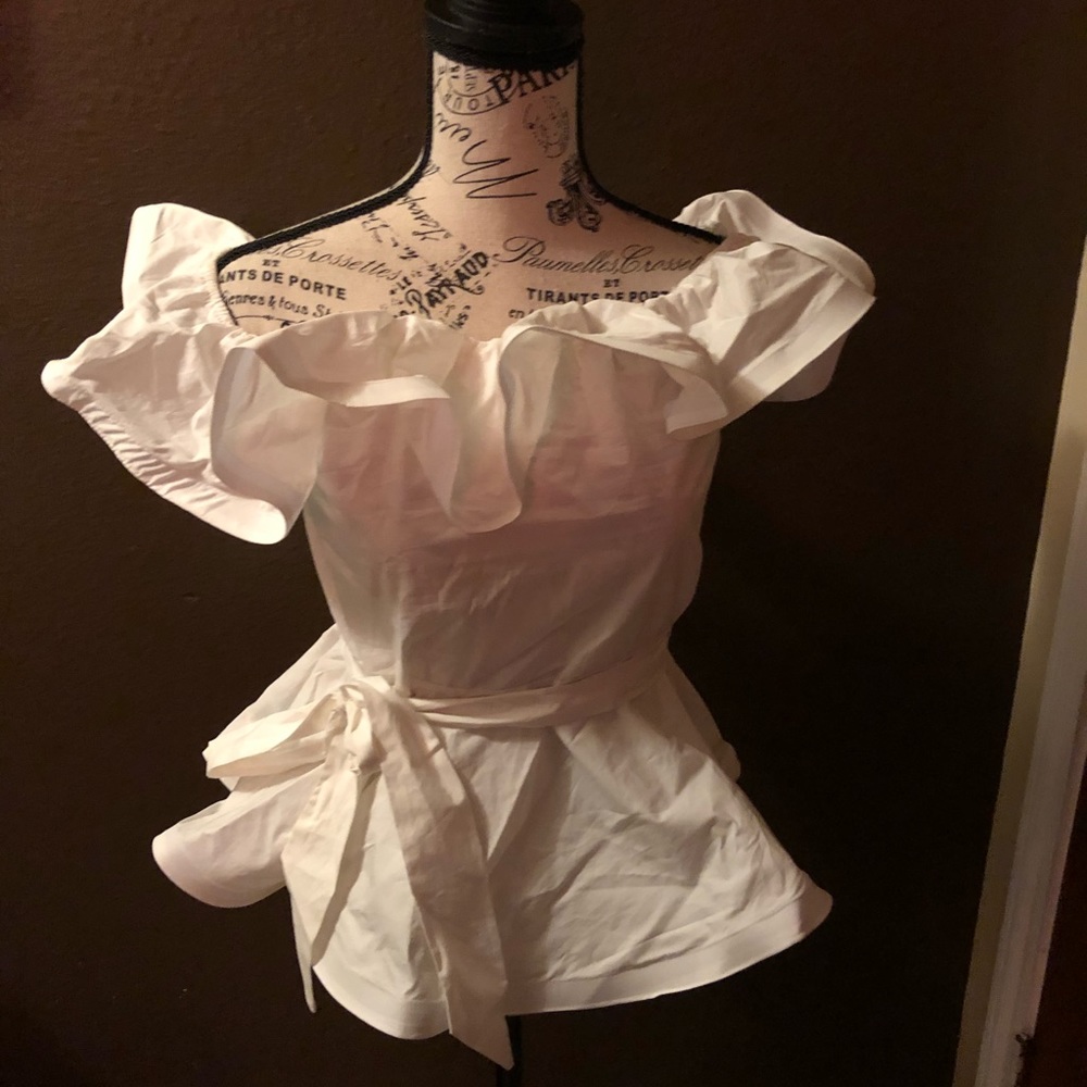 Ruffle tie top